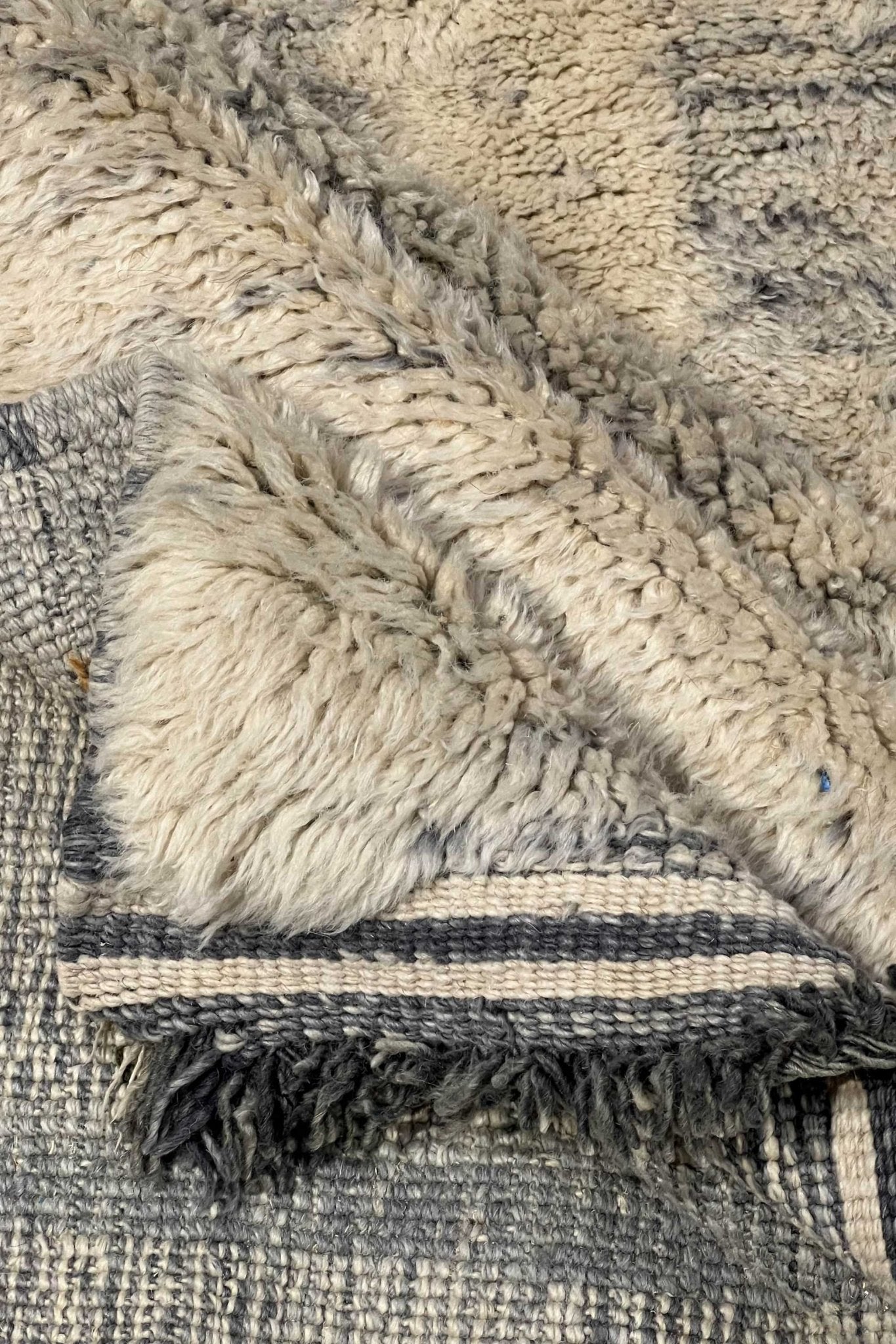 Contemporary Beni Mrirt Berber Rug 5'83" x 9'77" - 178 cm x 298 cm (Wool) - Dar Bouchaib Marrakech