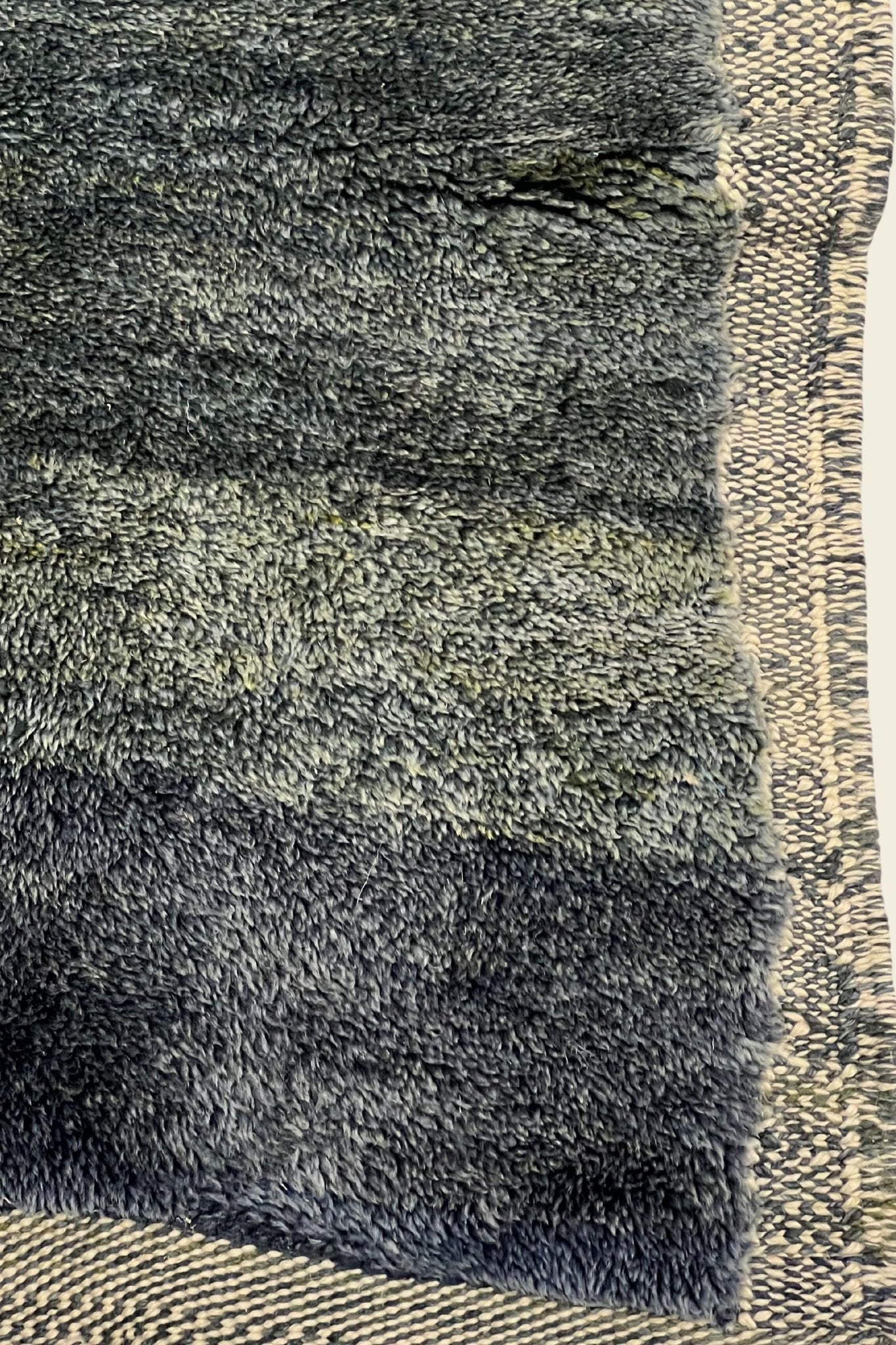 Contemporary Beni Mrirt Berber Rug 5'93" x 9'54" - 181 cm x 291 cm (Wool) - Dar Bouchaib Marrakech