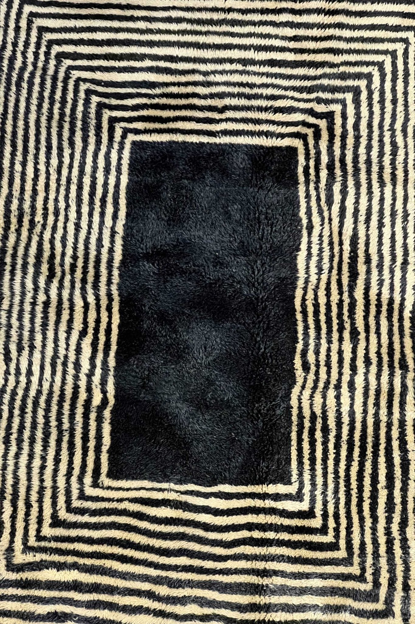 Contemporary Beni Mrirt Berber Rug 7'18" x 10'74" - 219 cm x 329 cm (Wool) - Dar Bouchaib Marrakech