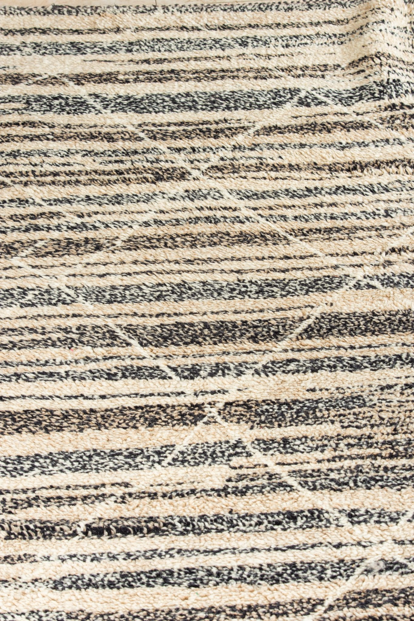 Contemporary Beni Mrirt Berber Rug 7'80" x 9'44" - 238 cm x 288 cm (Wool) - Dar Bouchaib Marrakech