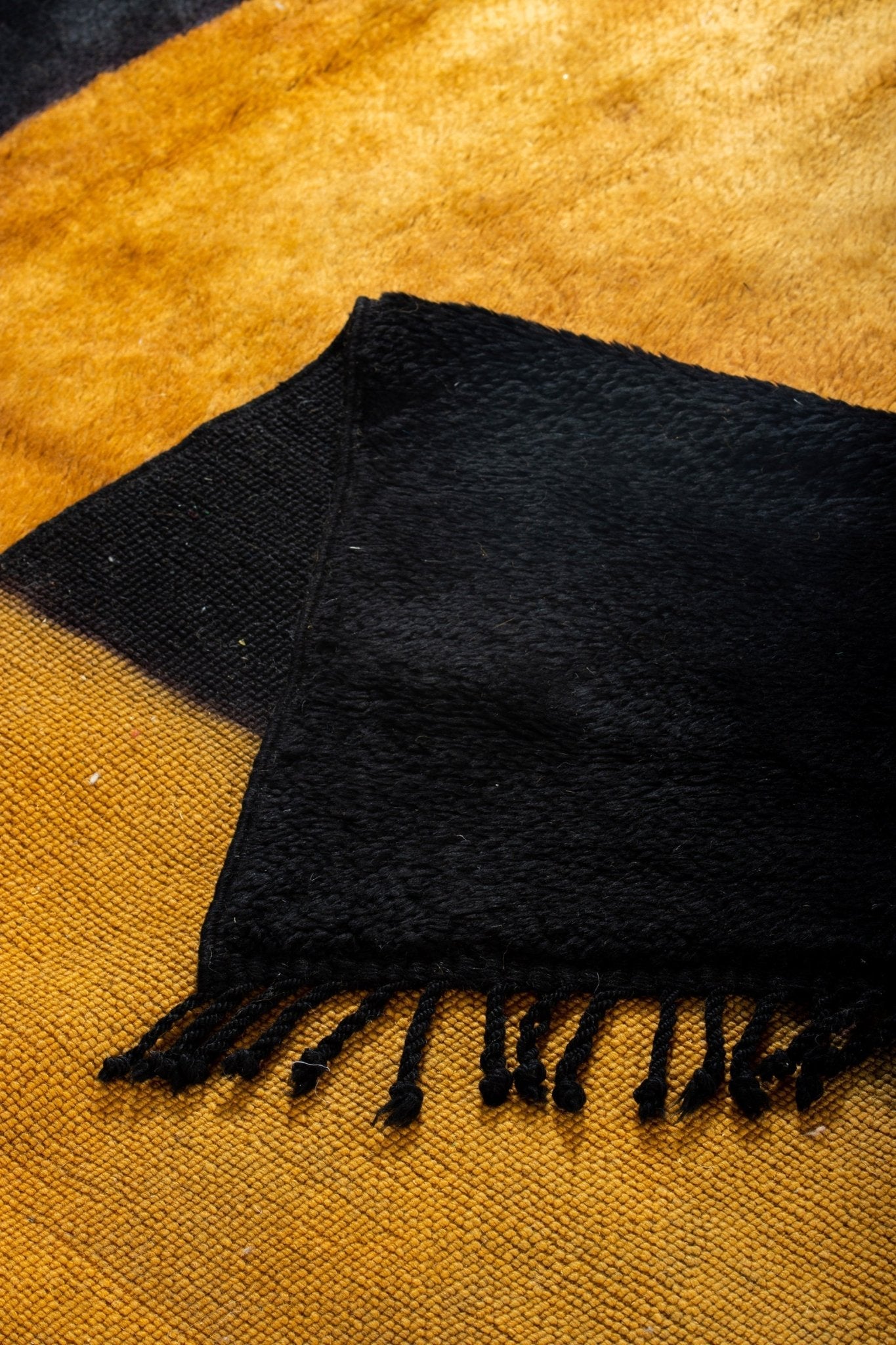 Contemporary Beni Mrirt Berber Rug 8'26" x 10'43" - 252 cm x 318 cm (Wool) - Dar Bouchaib Marrakech