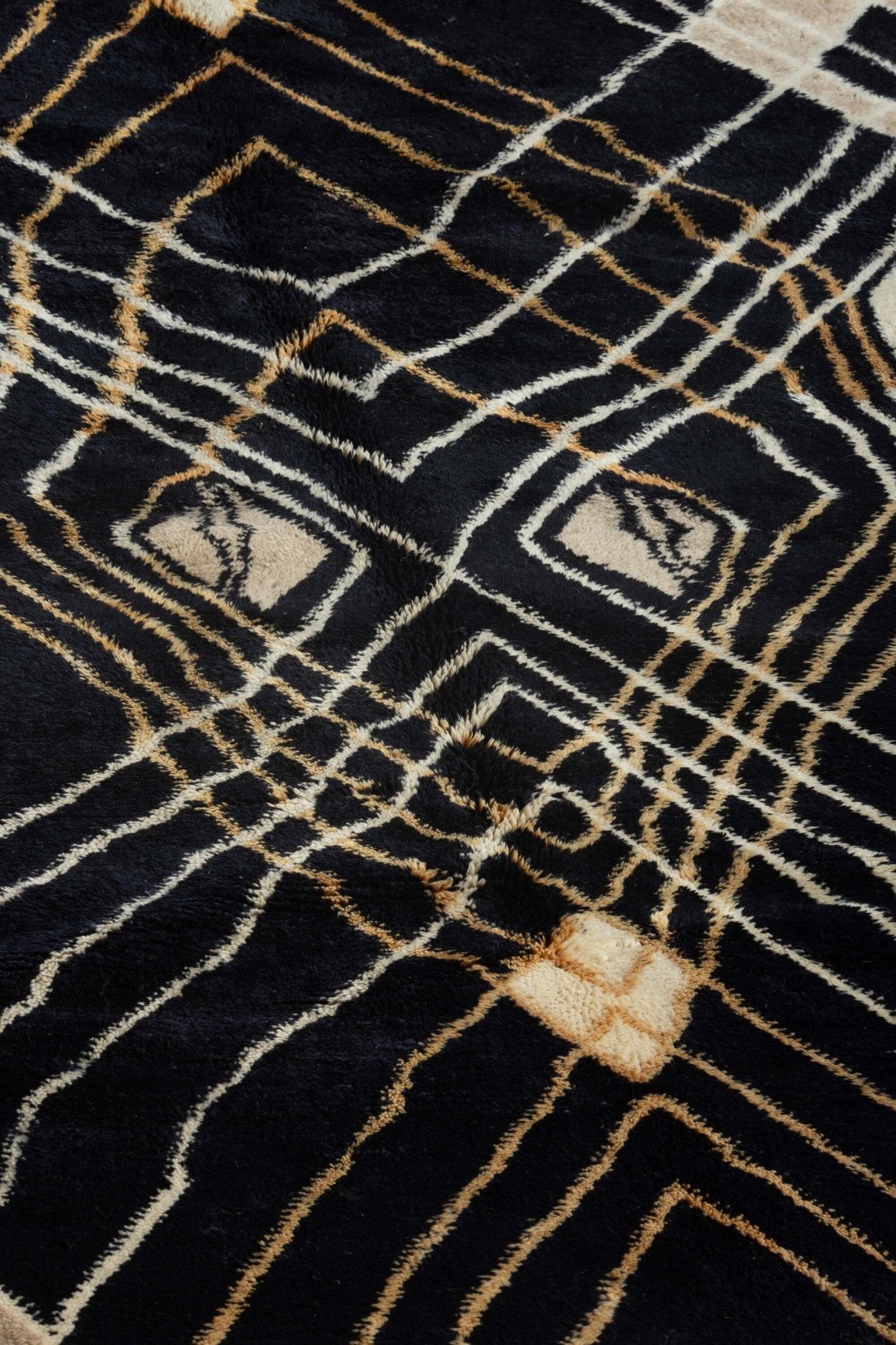 Contemporary Beni Mrirt Berber Rug 9'44" x 12'13" - 288 cm x 370 cm (Wool) - Dar Bouchaib Marrakech