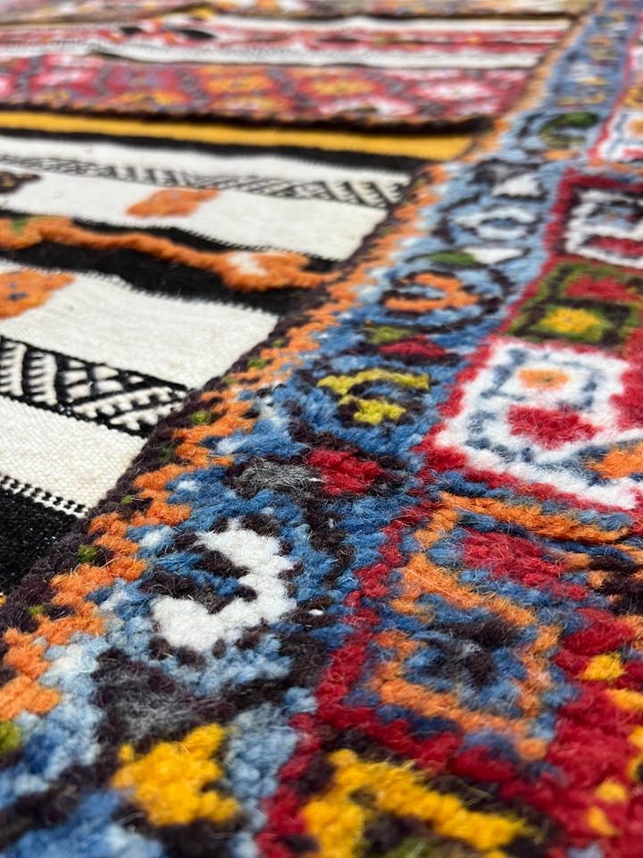Moroccan custom rug from Glawa, Wool and Thread, 262cm x 156cm or 8.60ft x 5.12ft - Dar Bouchaib Marrakech