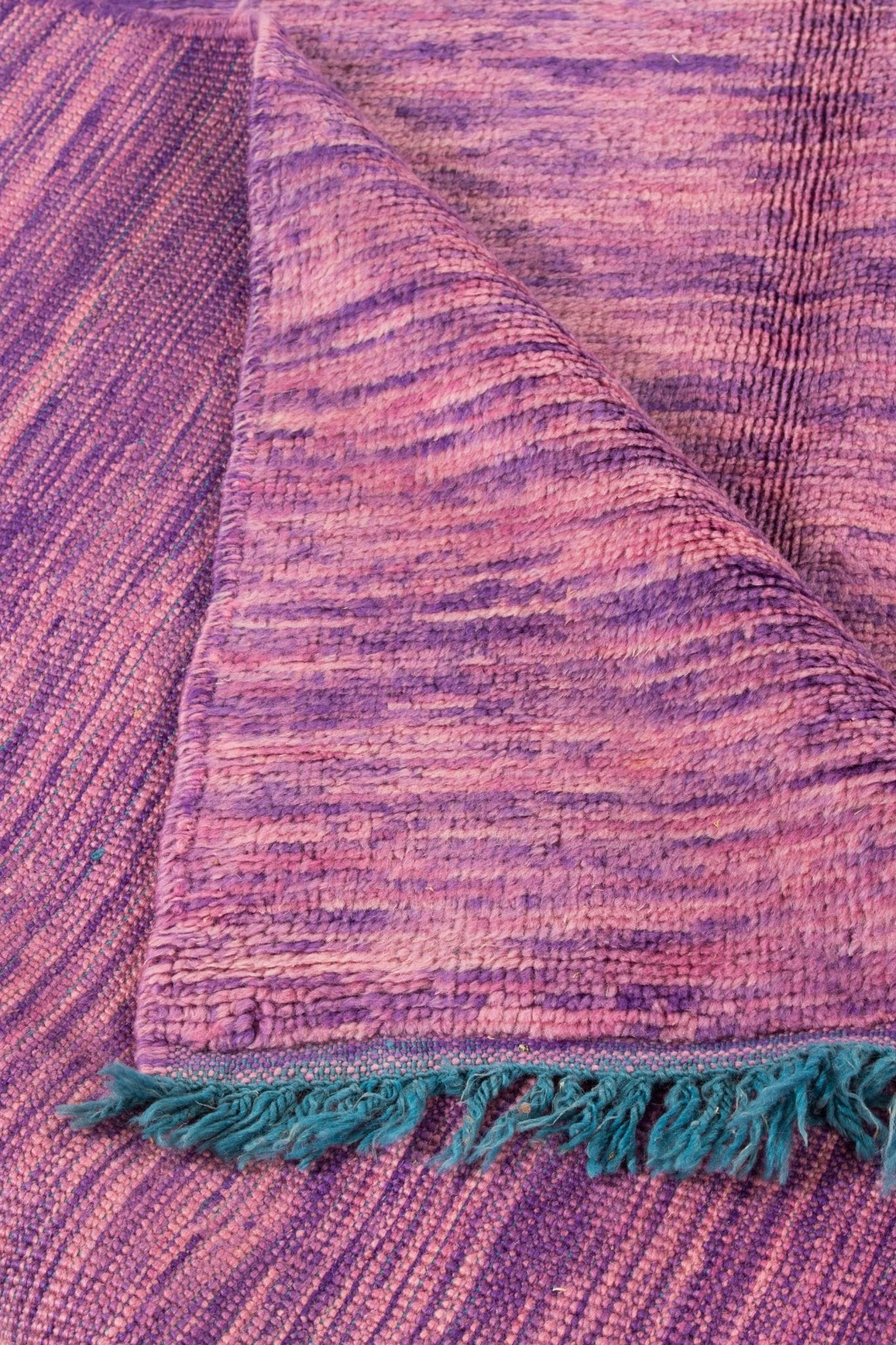 Vintage Beni Mguild Berber Rug 6'56" x 9'25" - 200 cm x 282 cm (Wool) - Dar Bouchaib Marrakech