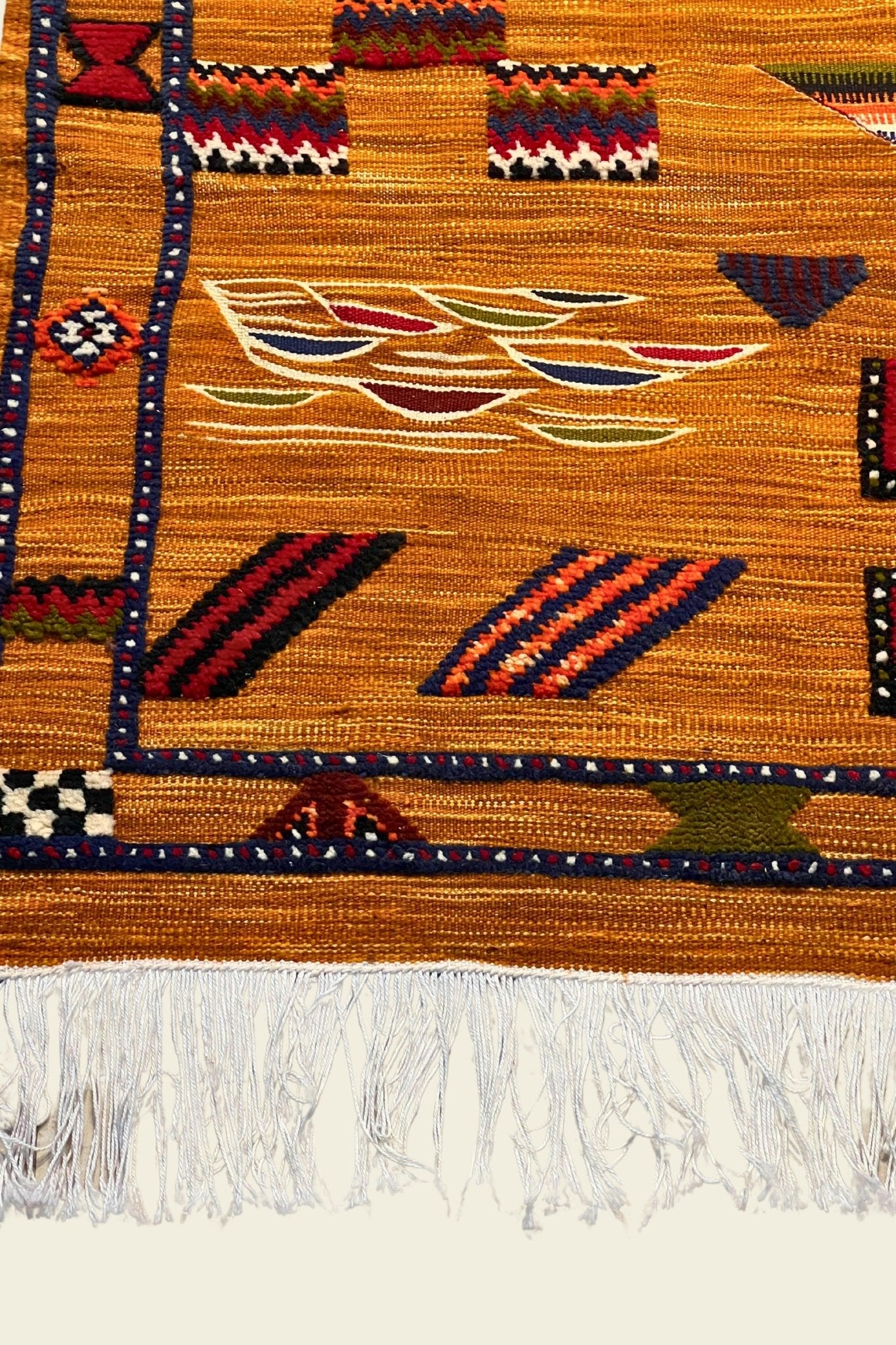 Vintage Moroccan area rug from Akhnif, Wool and Thread, 5'0" x 8'10" or 153 cm x 270 cm - Dar Bouchaib Marrakech