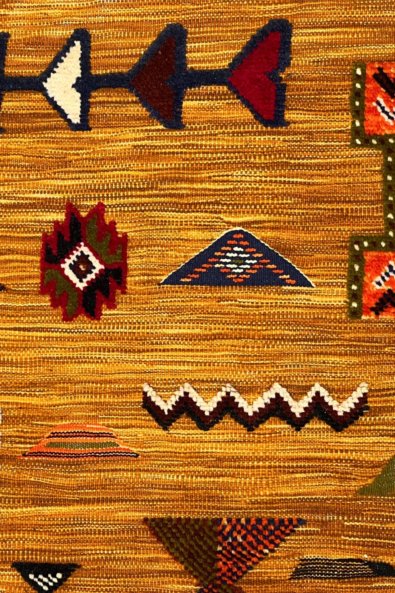 Vintage Moroccan area rug from Akhnif, Wool and Thread, 5'0" x 8'10" or 153 cm x 270 cm - Dar Bouchaib Marrakech