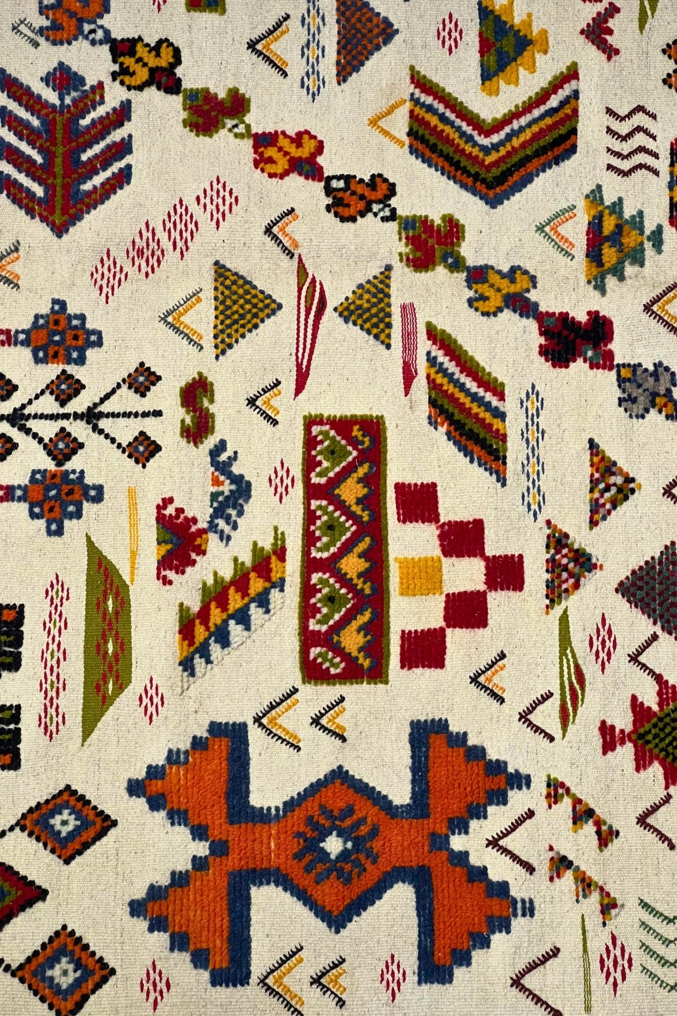 Vintage Moroccan area rug from Akhnif, Wool and Thread, 5'3" x 8'4" Or 159 cm X 254 cm - Dar Bouchaib Marrakech