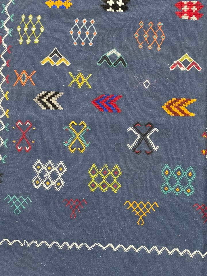 Vintage Moroccan area rug from Akhnif, Wool and Thread, 8.01ft x 4.56ft or 244cm x 139cm - Dar Bouchaib Marrakech