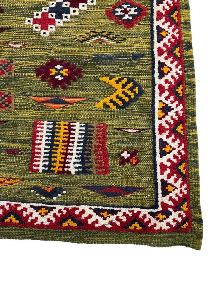 Vintage Moroccan area rug from Akhnif, Wool and Thread, 8.66ft x 5.21ft or 264cm x 159cm - Dar Bouchaib Marrakech