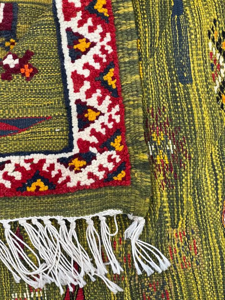Vintage Moroccan area rug from Akhnif, Wool and Thread, 8.66ft x 5.21ft or 264cm x 159cm - Dar Bouchaib Marrakech