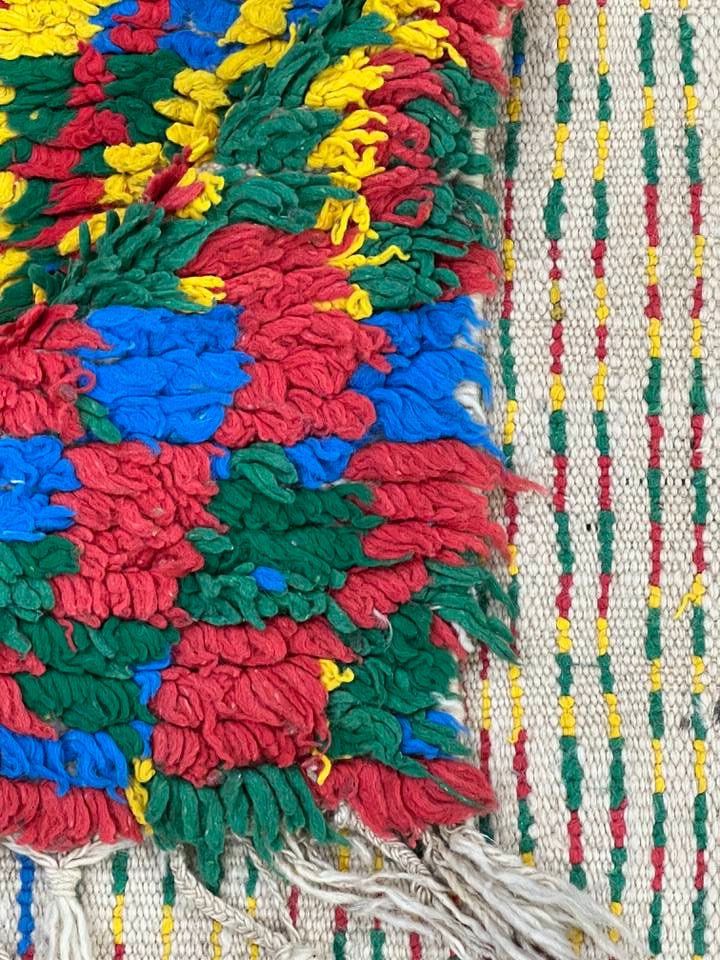 Vintage Moroccan area rug from Azilal, Wool and Thread, 10.17ft x 4.85ft or 310cm x 148cm - Dar Bouchaib Marrakech