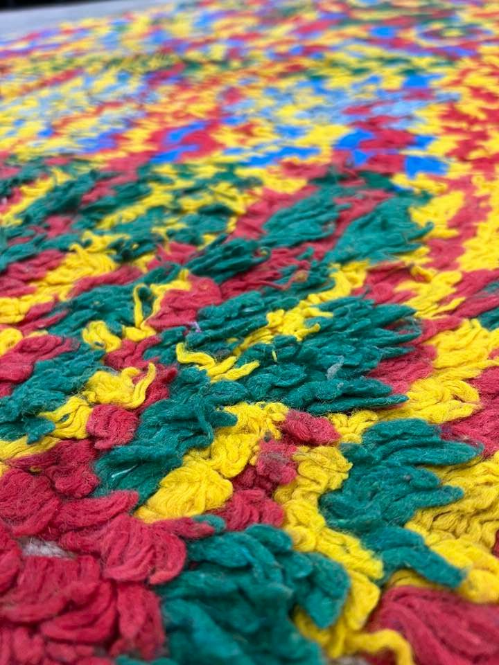 Vintage Moroccan area rug from Azilal, Wool and Thread, 10.17ft x 4.85ft or 310cm x 148cm - Dar Bouchaib Marrakech