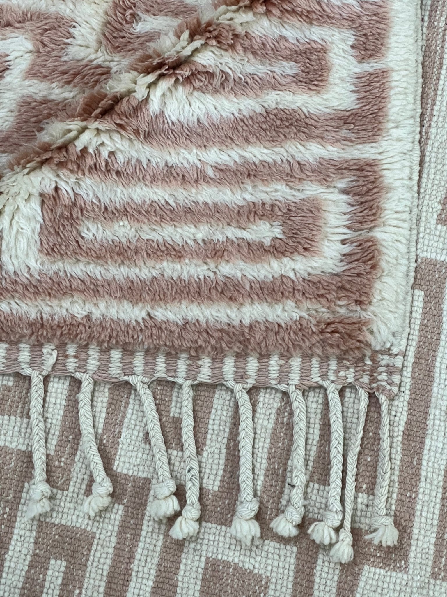 Contemporary Beni Mrirt Berber Rug 10'40" x 7'09" - 317 cm x 216 cm (Wool) - Dar Bouchaib Marrakech
