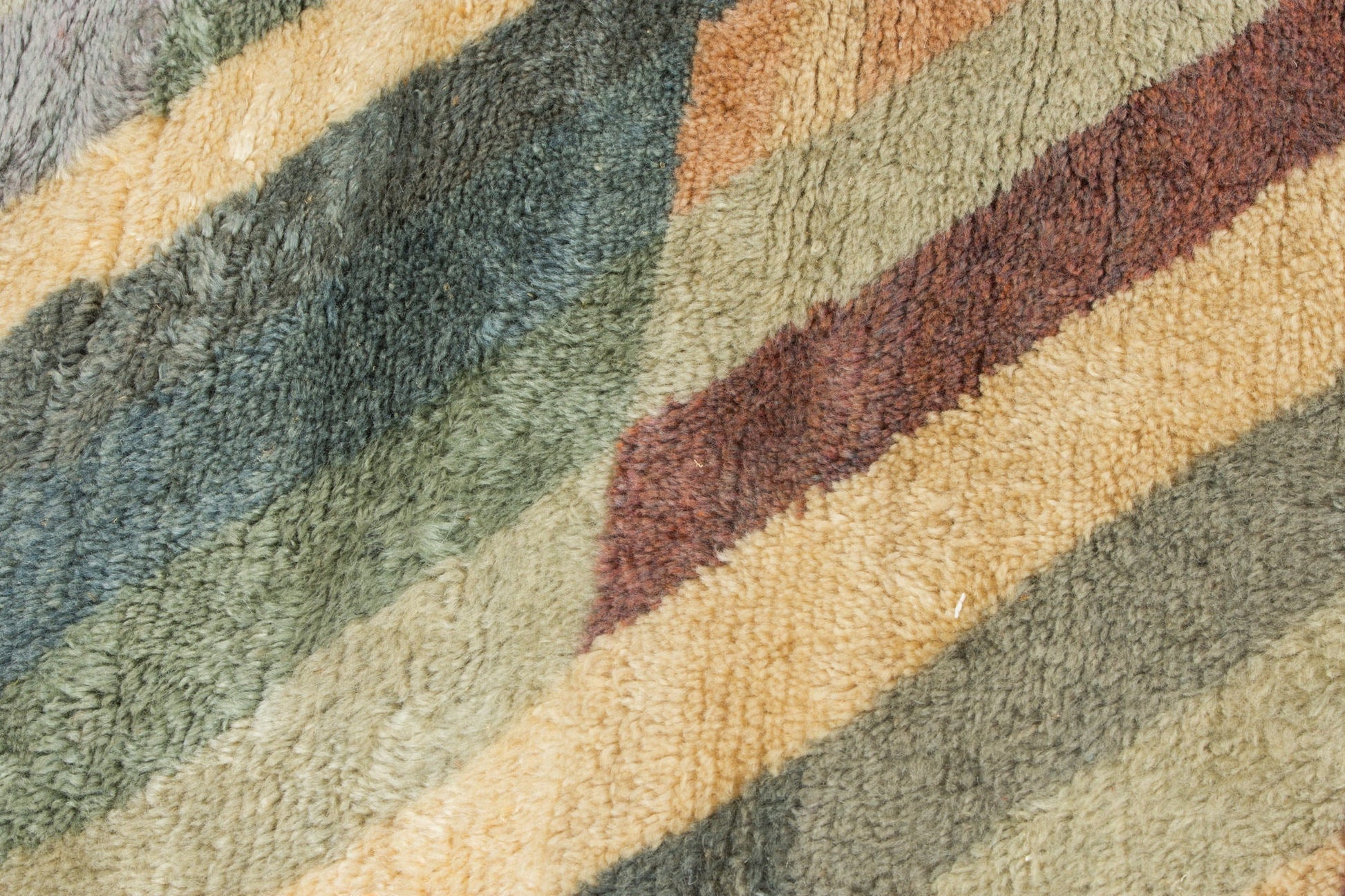 Contemporary Beni Mrirt Berber Rug 5'31" x 7'38" - 162 cm x 225 cm (Wool) - Dar Bouchaib Marrakech
