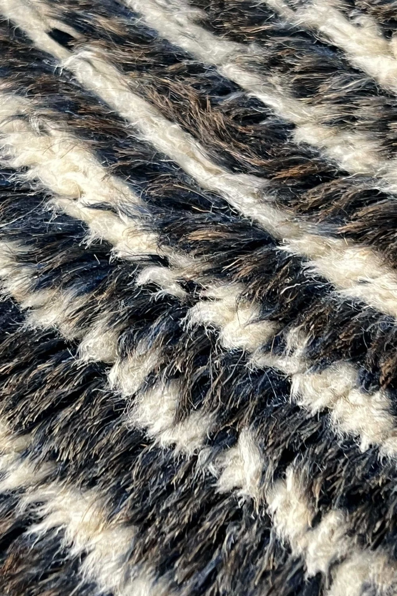 Contemporary Beni Mrirt Berber Rug 6'00" x 9'58" - 183 cm x 292 cm (Wool) - Dar Bouchaib Marrakech