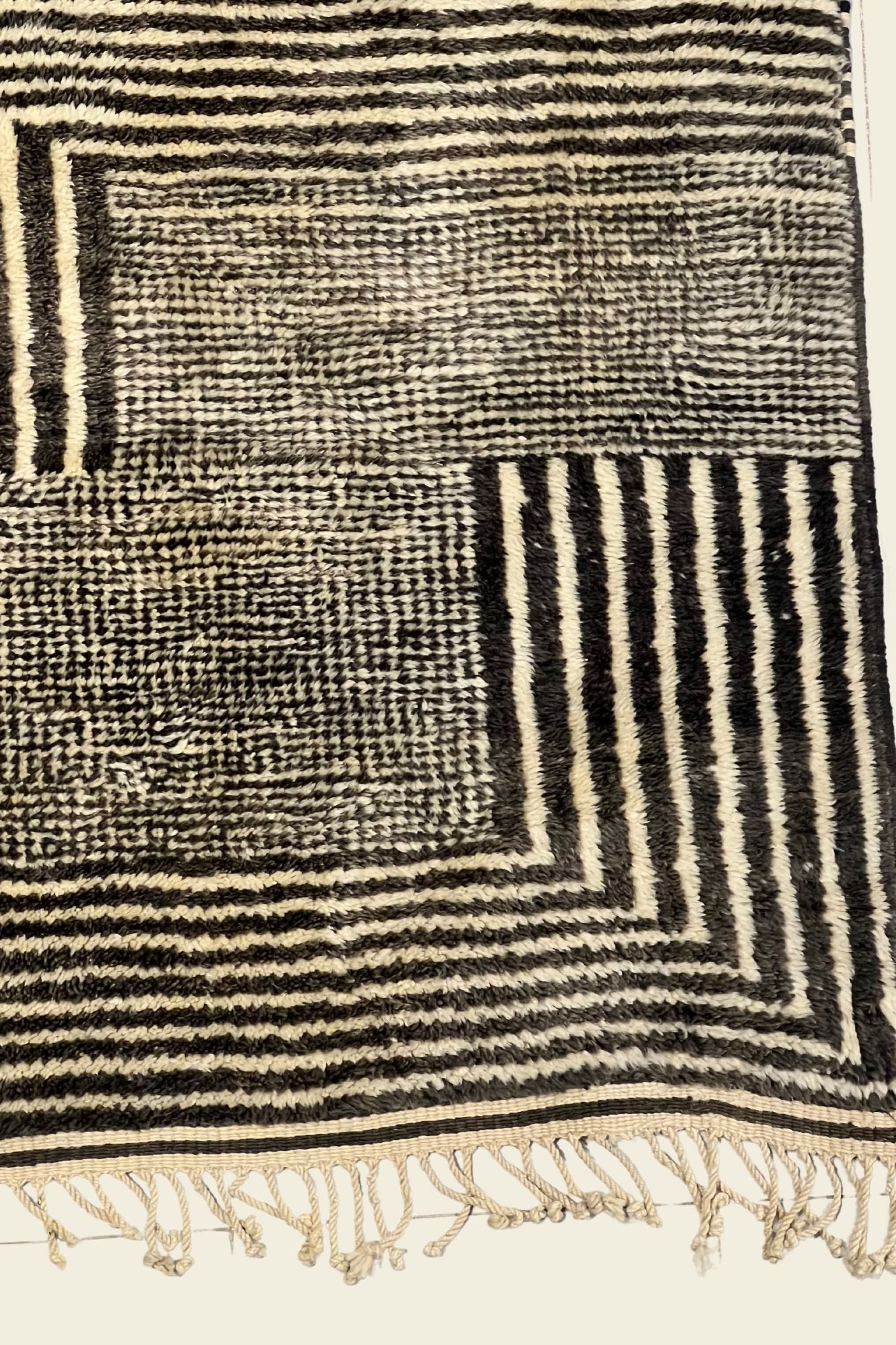 Contemporary Beni Mrirt Berber Rug 6'29" x 9'64" - 192 cm x 294 cm (Wool) - Dar Bouchaib Marrakech