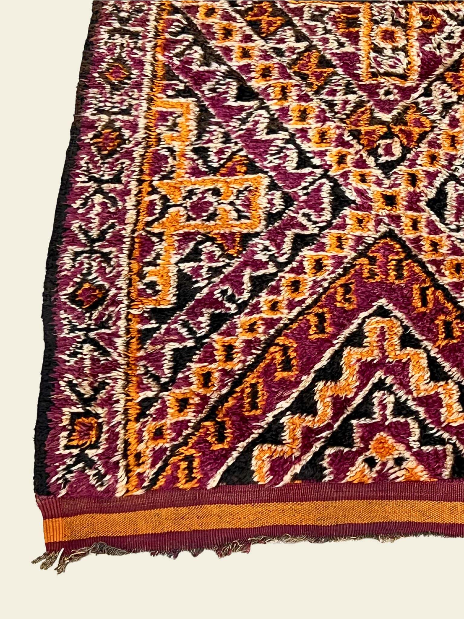 Vintage Beni Mguild Berber Rug 6'1" x 13'2" - 185 cm x 401 cm (Wool) - Dar Bouchaib Marrakech