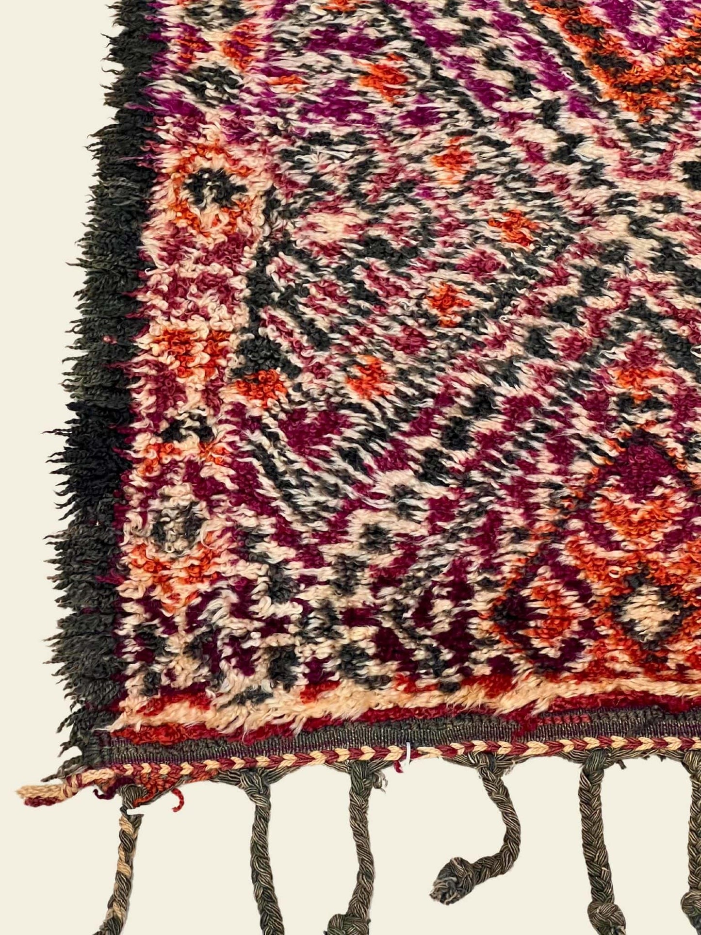 Vintage Beni Mguild Rug 6'1" x 10'09" - 185 cm x 328 cm (Wool) - Dar Bouchaib Marrakech