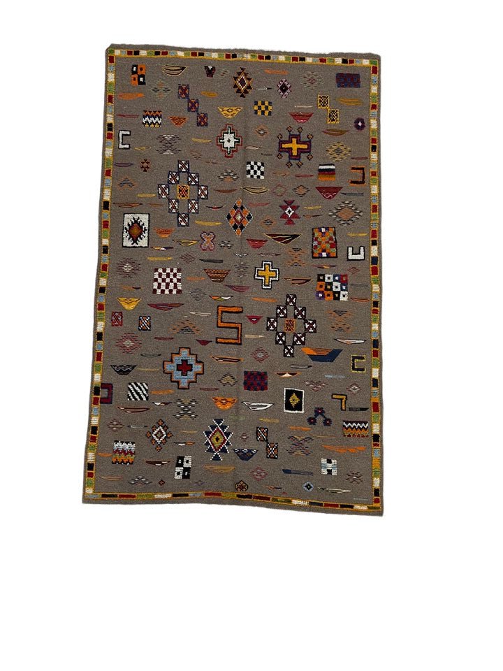 Vintage Moroccan area rug from Akhnif, Wool and Thread, 8.20ft x 5.05ft or 250cm x 154cm - Dar Bouchaib Marrakech