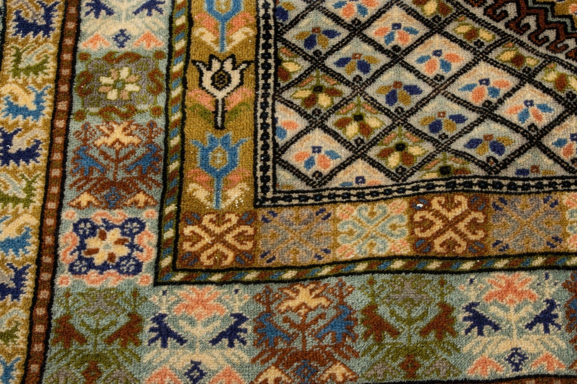 Vintage Rabat Moroccan Rug 4'85" x 6'56" - 148 cm x 200 cm (Wool) - Dar Bouchaib Marrakech